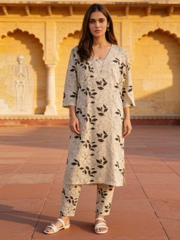 Rangita - Women Off-White Cotton Printed Straight Co-Ord Set