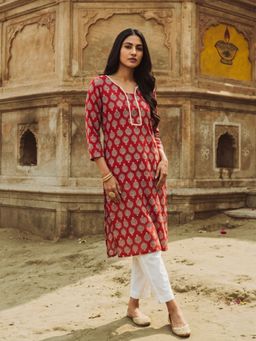 Rangita - Women Red Rayon Printed Straight Knee Length Kurta