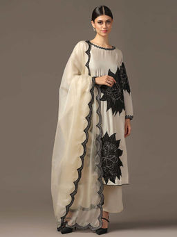 "Two Sisters" by Gyans - Cream Starburst Sequinned Kurta with Pant and Dupatta (Set of 3)