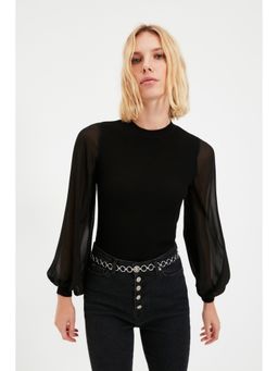 Trendyol - Black Comfortable Fit Solid Round Neck Top