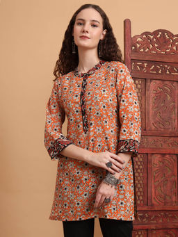 Sufiza Lifestyle - Women Hand Block Bagru Printed Orange Kurti