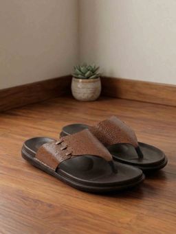 Metro - Tan Round Toe Sandals