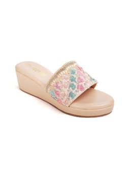 Ek_agga - Peach Round Toe Wedge Heels