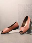 Peach color option, Currently selected
