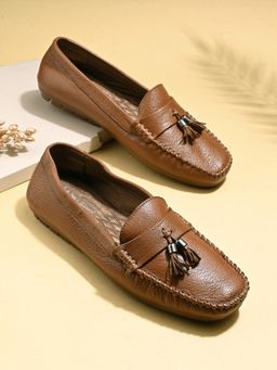 EGOSS - Tan Round Toe Mocassins