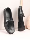 Black color option, Currently selected