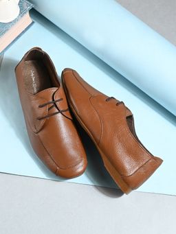 EGOSS - Tan Round Toe Derbies