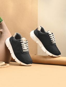 EGOSS - Black Round Toe Sneakers