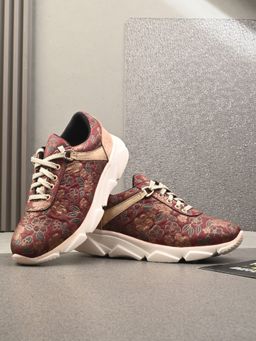 EGOSS - Red Round Toe Sneakers