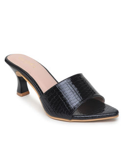 VALIOSAA - Textured Black Heels