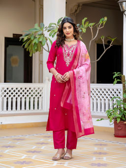 DISHWA FASHION - Women Floral Embroidered Straight Kurta With Pant And Dupatta
