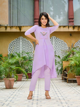 DISHWA FASHION - Women Floral Embroidered A-Line Kurta With Pants