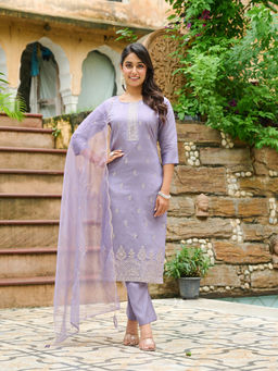 DISHWA FASHION - Women Floral Embroidered Straight Kurta With Pants And Dupatta