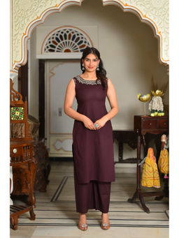 DISHWA FASHION - Women Embroidered Sleeveless Cotton Kurta With Pants