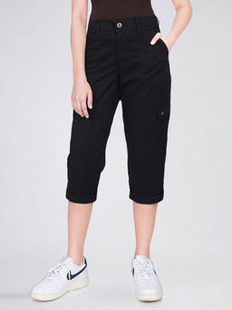 Lee - Women Black Mid Rise Comfort Fit Capris