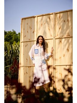 SHIAN - White Azure Floral Embroidery Shirt