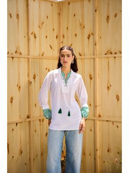 SHIAN - White Refined Stripe Detailing Top