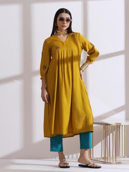 Swtantra - Womens Mustard Hand Beaded Flower Kurta with Pant (Set of 2)