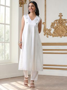 Swtantra - Womens White Lux Kurta