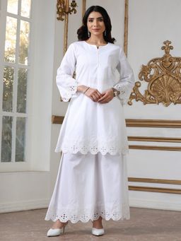 Swtantra - Womens White Schffli Short Kurta