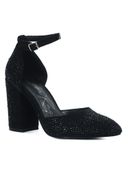 Black color option, Sold out, Currently selected