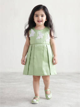 Blabber - Green Satin Woven Sleeveless Party Frock And Applique And Booties