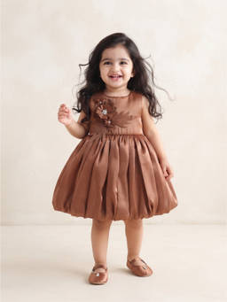 Blabber - Brown Solid Sleeveless Party Frock With Floral Applique And Booties