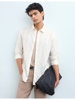 Flying Machine - Off White Dobby Self Design Vertical Striped Shirt