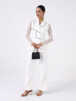 Powersutra - Women White Layered Collar Co-Ord Set