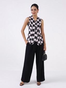 Powersutra - Women Black Polyester Geometric Printed Co-Ord Set