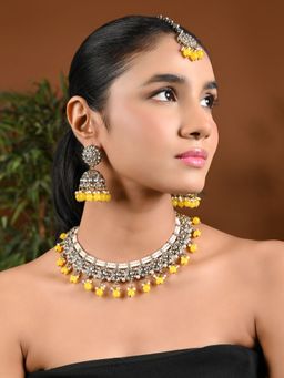 I Jewels - Gold Plated Traditional Kundan Yellow Pearl Choker Necklace Jewellery Set K7266Y