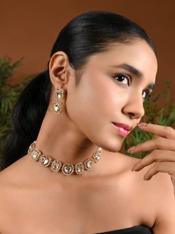 I Jewels - Traditional White Kundan Choker Necklace with Earring Jewellery Set