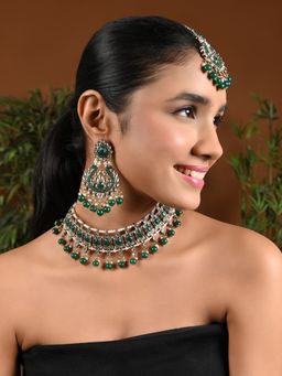 I Jewels - Green Gold Plated Traditional Kundan Pearl Drop Chocker with Earrings & Maangtikka (K7276G)
