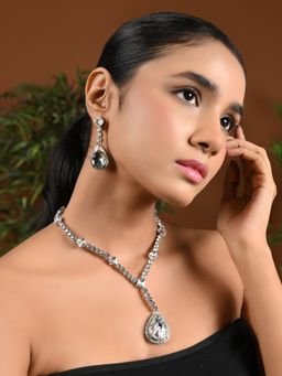 I Jewels - Silver Plated Stylish Design Crystal Diamond Necklace with Earrings (IJ393S)