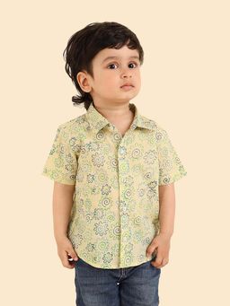 Fabindia - Boys Green Printed Spread Collar Shirt