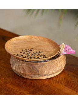 ExclusiveLane - Burnt Leaf Handcrafted Chapati Box with Lid in Mango Wood (8.2 inch, 1080 ml)