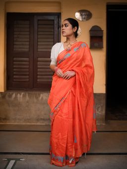 APAAPI THREADS OF GLORY - Orange Rhino Motif Chanderi Silk Saree with Unstitched Blouse