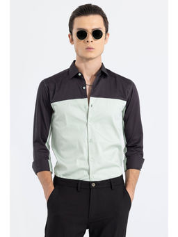 Snitch - Men Retro Panel Light Green Shirt