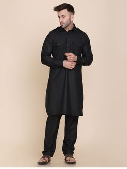 TAHVO - Men Solid Pathani Black Kurta with Pyjama
