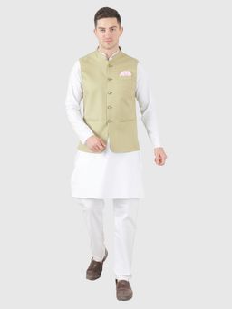 TAHVO - Men Solid White Kurta with Pyjama and Nehru Jacket