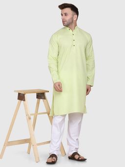 TAHVO - Men Solid Green Kurta with Pyjama