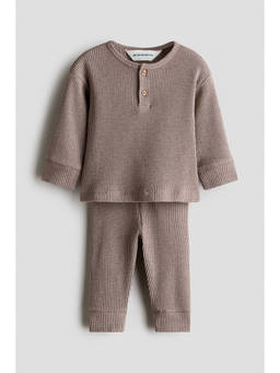 H&M - Unisex Beige 2-piece waffled cotton set