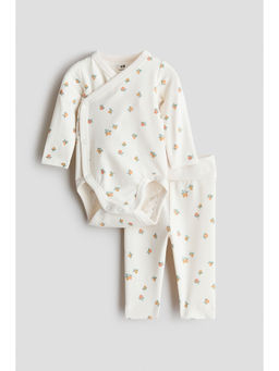 H&M - Girls White 2-piece bodysuit and leggings set