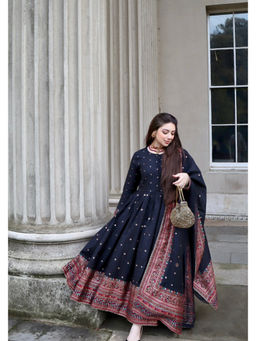 Safaa - Seemal Ahmed In Our Sitara Black Anarkali