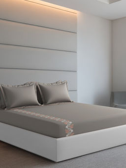 SANSAAR A D'DECOR BRAND LIVE CONSCIOUSLY - Grey Vonica Mingue Bedsheet with 2 Pillowcovers (King)