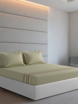 SANSAAR A D'DECOR BRAND LIVE CONSCIOUSLY - Green Oscilla Sage Bedsheet with 2 Pillowcovers (King)