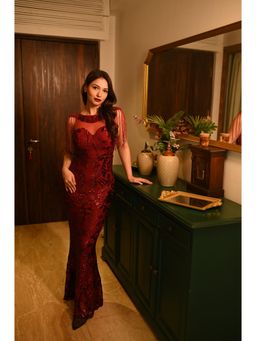 NIYARA INDIA - Ishani Midnight Ruby Embroidered Beaded Sleeves Gown