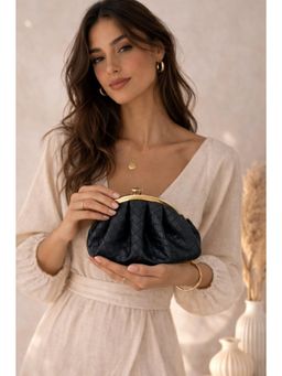 BOXWISH BY BHUMIKA - Women Black Textured Clutch