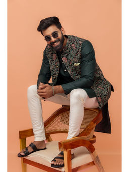 KISAH - Men Multi Coloured Printed Pure Cotton Kurta Jacket Churidar Set with Kantha Print