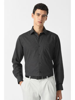 Van Heusen - Men Black Check Full Sleeves Formal Shirt